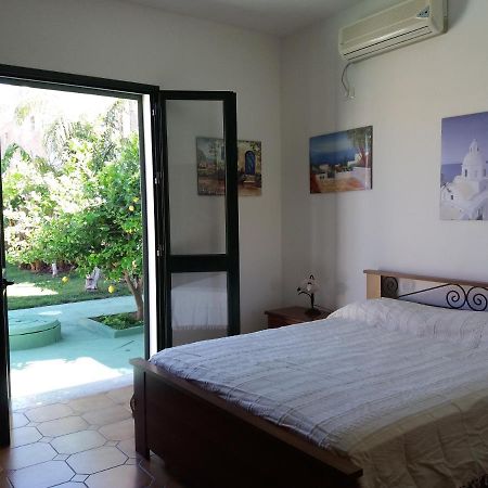 מרינלה דו סלינונטה Villa Angela מראה חיצוני תמונה