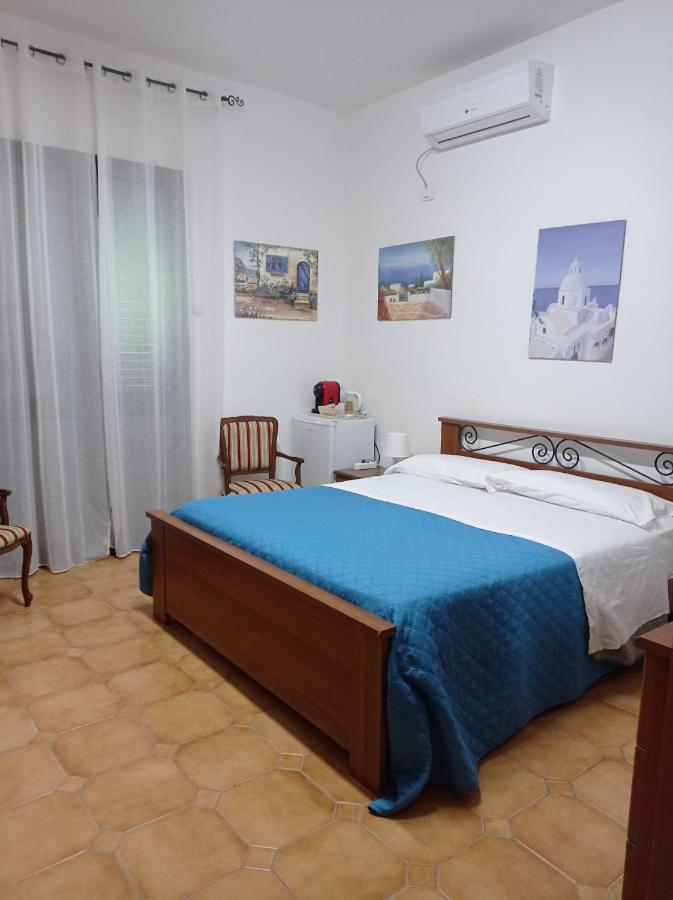 מרינלה דו סלינונטה Villa Angela מראה חיצוני תמונה